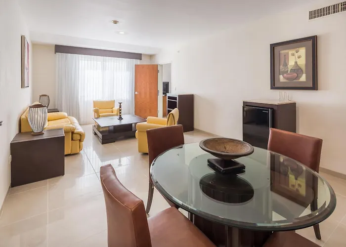 Wyndham Garden Hotel 5*
