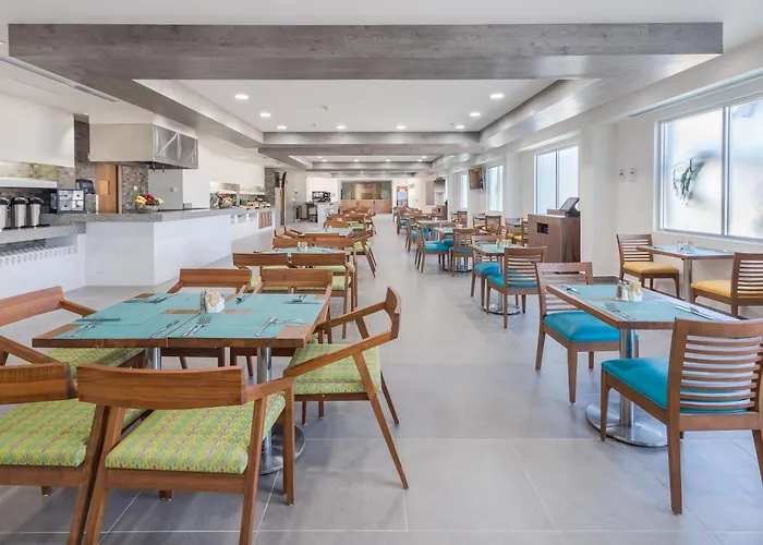 Hotel Wyndham Garden 5*