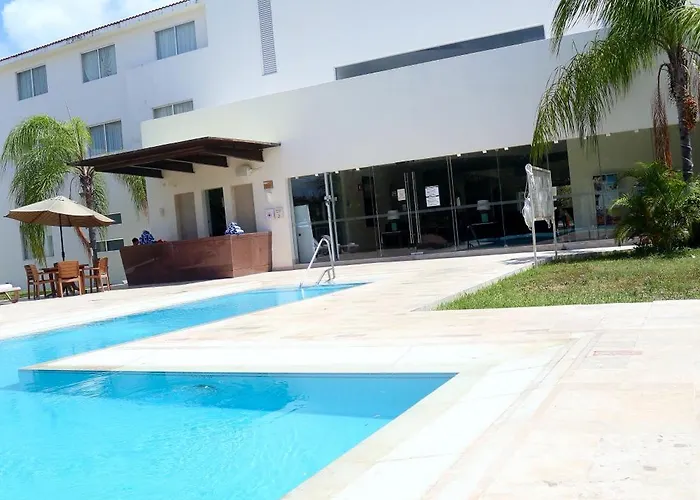 Hotel Wyndham Garden 5*