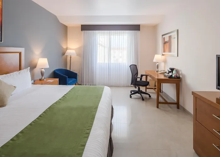 Wyndham Garden Hotel 5*