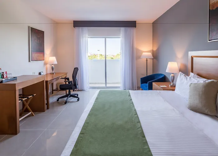 Hotel Wyndham Garden 5*