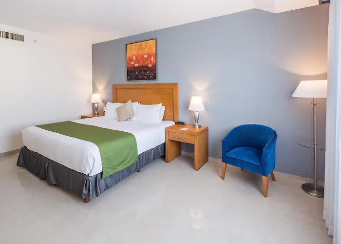 Wyndham Garden 5*